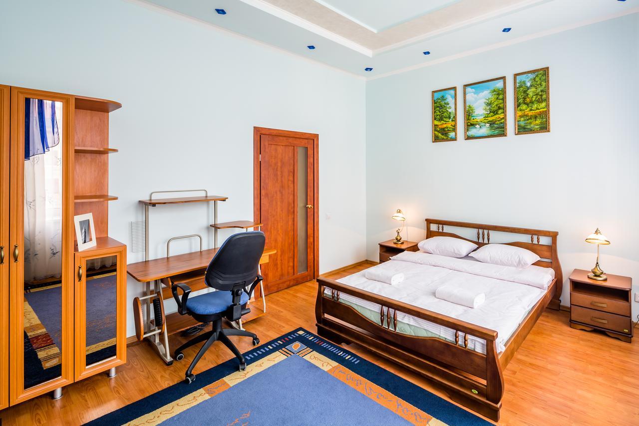 Alfa Apartments Rynok Square 30 Lviv Dış mekan fotoğraf