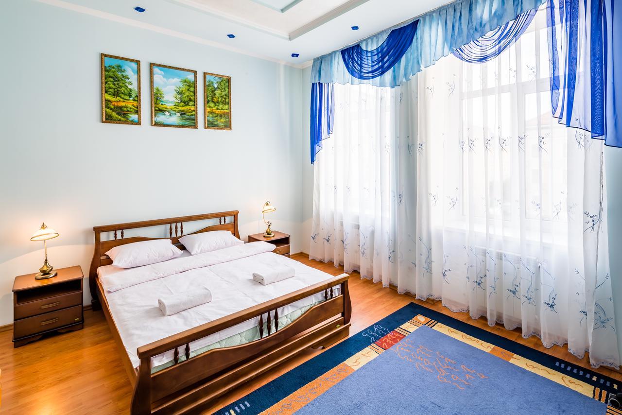 Alfa Apartments Rynok Square 30 Lviv Dış mekan fotoğraf