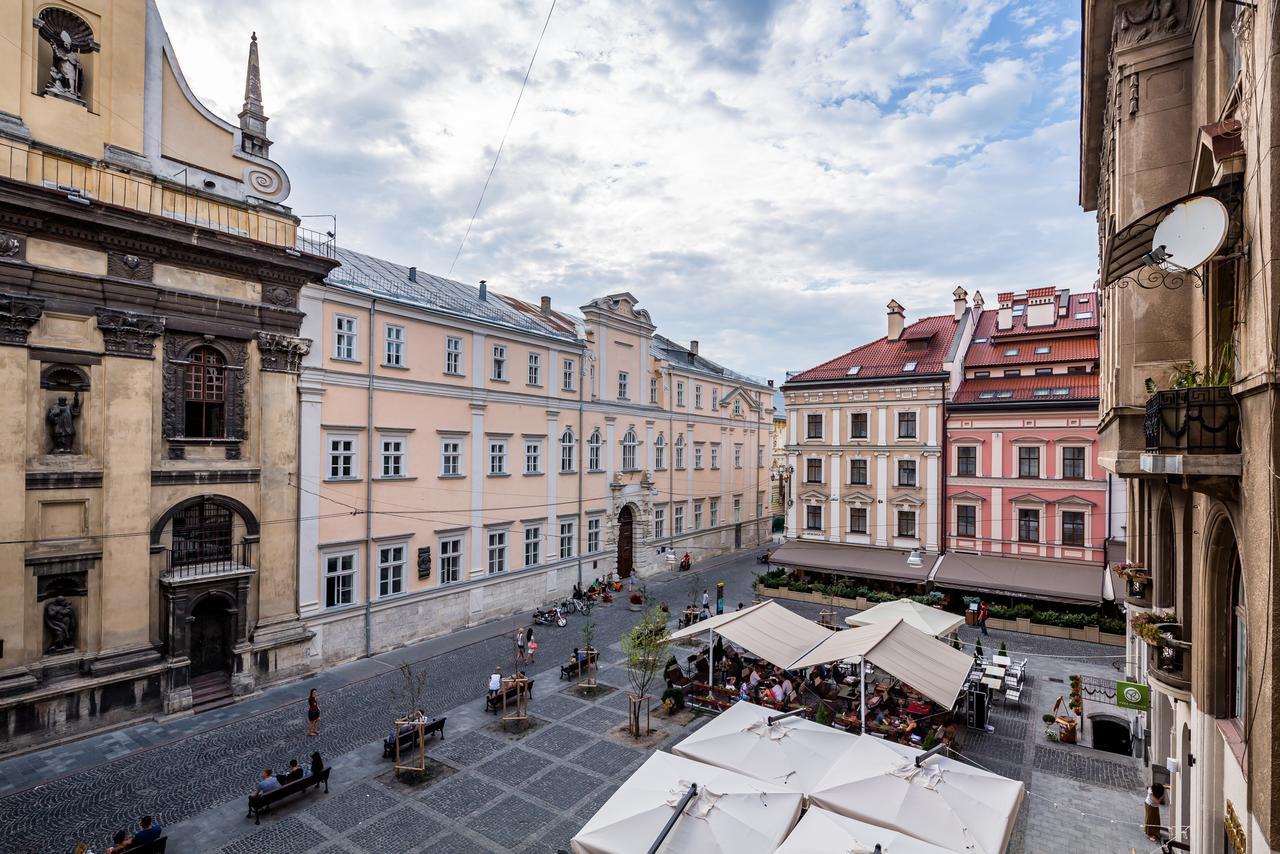 Alfa Apartments Rynok Square 30 Lviv Dış mekan fotoğraf