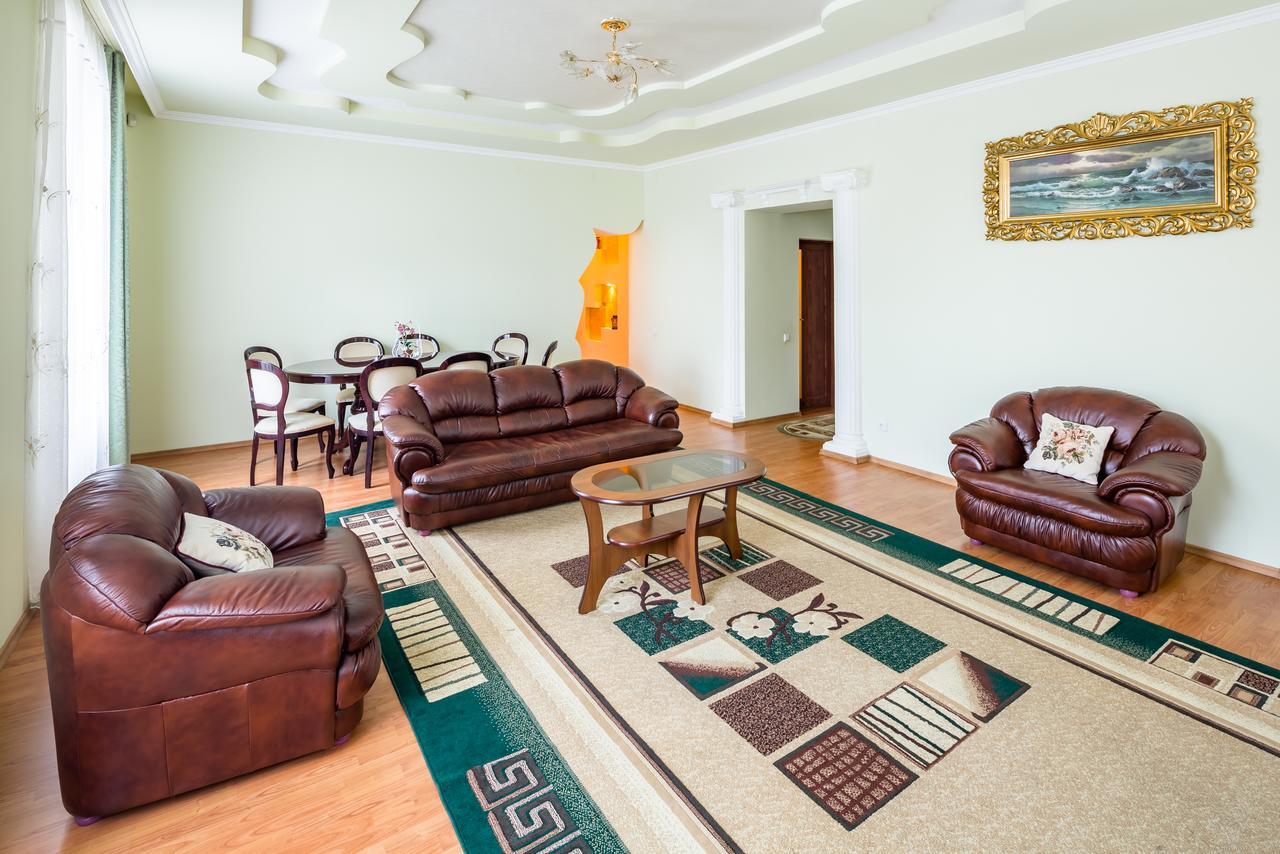 Alfa Apartments Rynok Square 30 Lviv Dış mekan fotoğraf