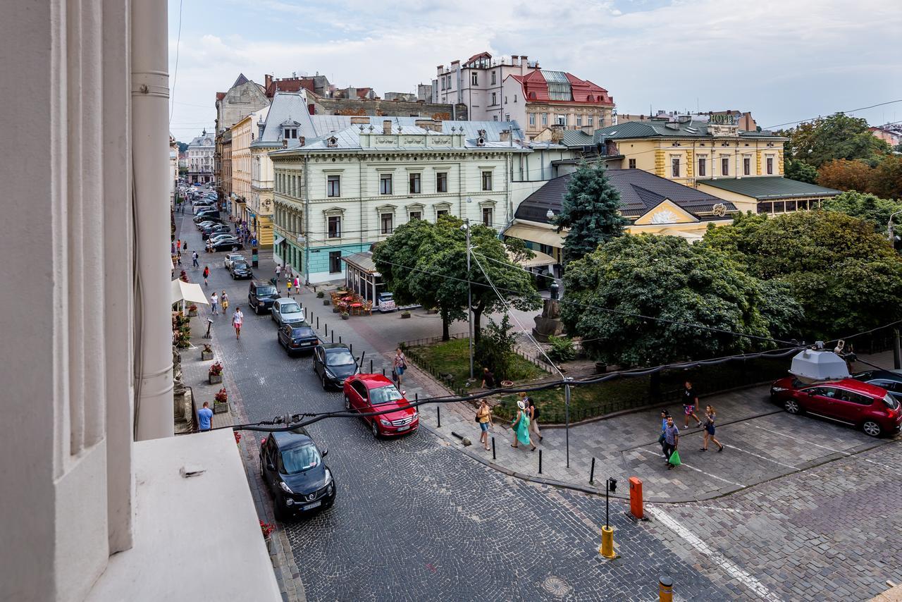 Alfa Apartments Rynok Square 30 Lviv Dış mekan fotoğraf
